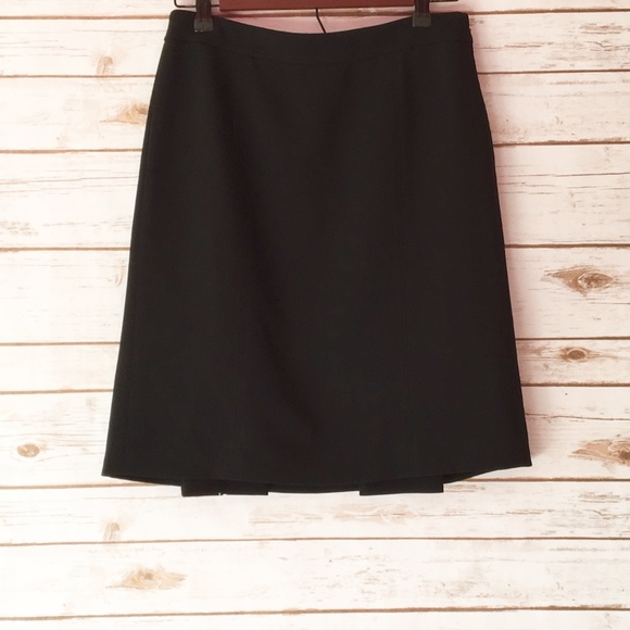 Ann Taylor Black Pencil Skirt Size 4P - Picture 4 of 9